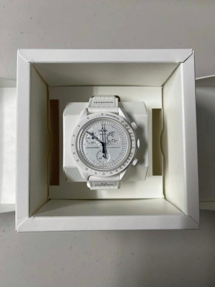 OMEGA X SWATCH MOONSWATCH MISSION TO THE MOONPHASE SNOOPY WHITE