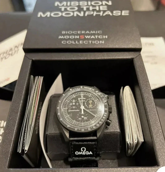 OMEGA X SWATCH MOONSWATCH MISSION TO THE MOONPHAASE SNOOPY BLACK