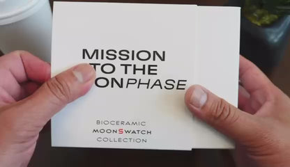 OMEGA X SWATCH MOONSWATCH MISSION TO THE MOONPHASE SNOOPY WHITE